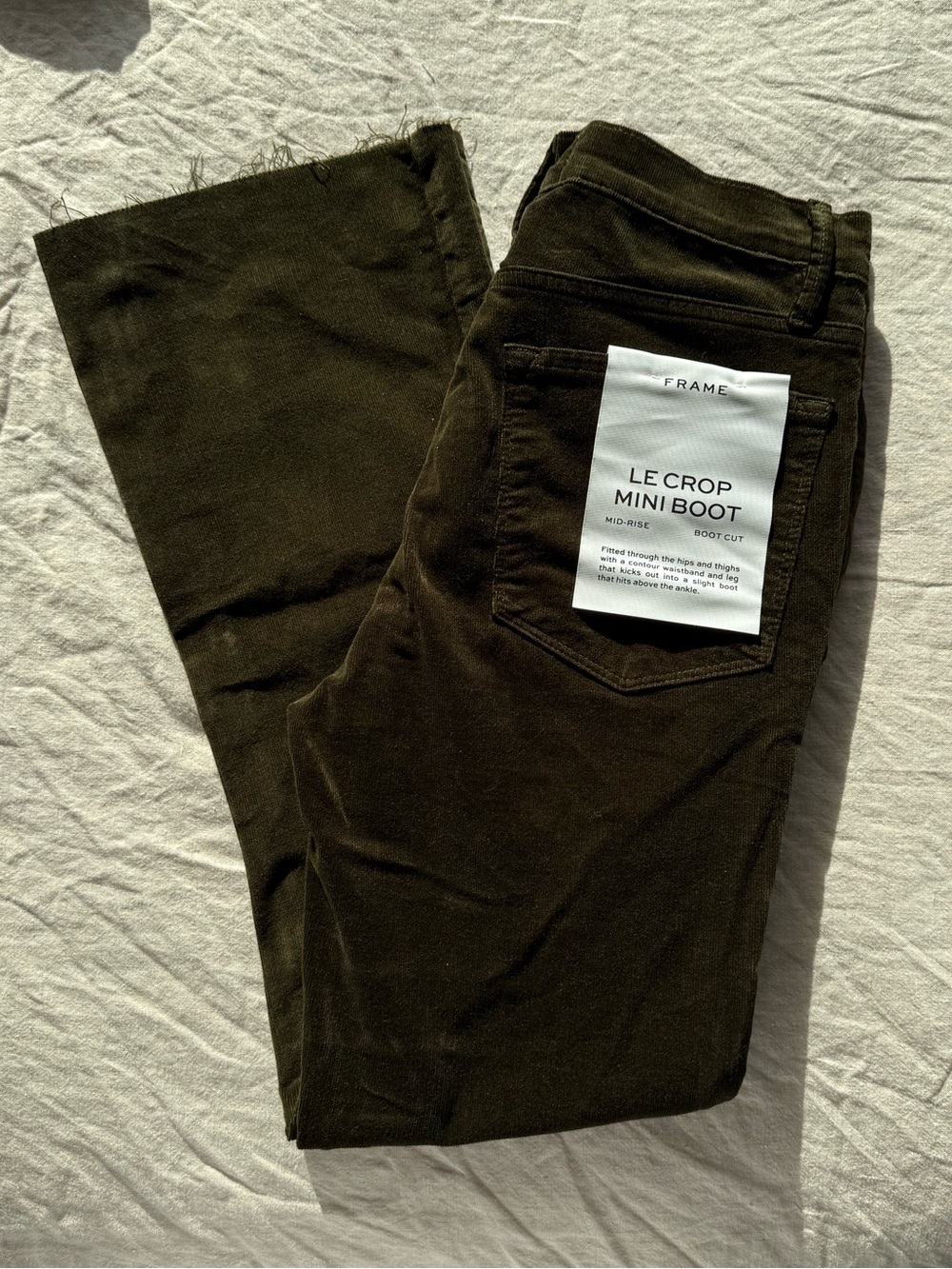 FRAME Le Crop Mini Boot Jeans in Olive